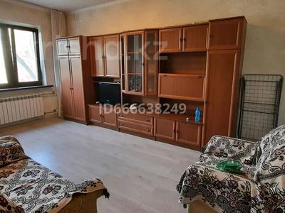 1-комнатная квартира, 42 м², 5/5 этаж помесячно, мкр №12 5А — Шаляпина-Алтынсарина за 180 000 〒 в Алматы, Ауэзовский р-н