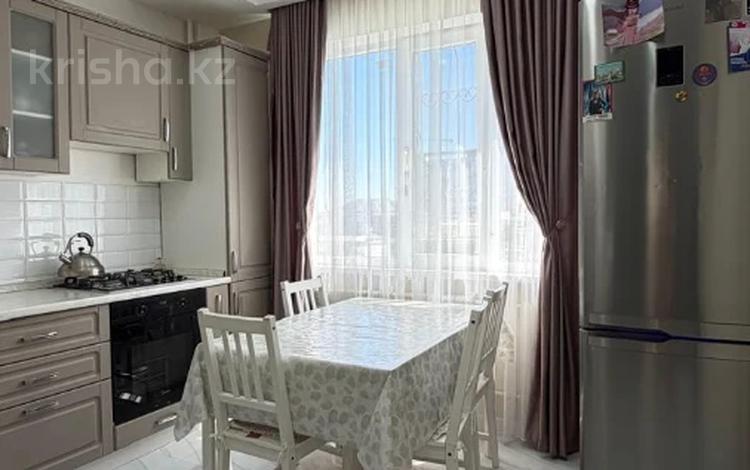 2-бөлмелі пәтер · 61 м² · 2/6 қабат, Жарбосынова 87 Б, бағасы: 27 млн ₸ в Атырау — фото 2