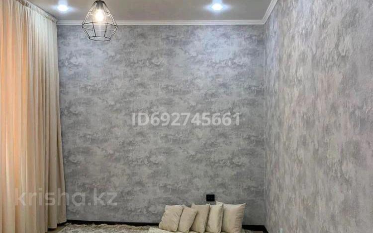 1-бөлмелі пәтер · 32 м² · 2/5 қабат, мкр СМП 163, 2 блок 5Б — Рынок Дина, вокзал, бағасы: 12 млн ₸ в Атырау — фото 2