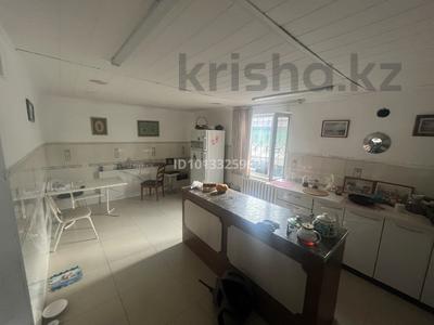3 комнаты · 350 м² · 2/2 этаж, Андронникова 33 — Бартольд за 170 000 ₸ в Алматы, Турксибский р-н