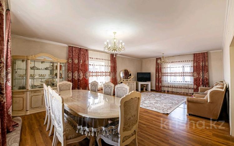 Отдельный дом · 6 комнат · 240 м² · 10 сот., Калдаякова за ~ 47 млн 〒 в Караоткеле — фото 4