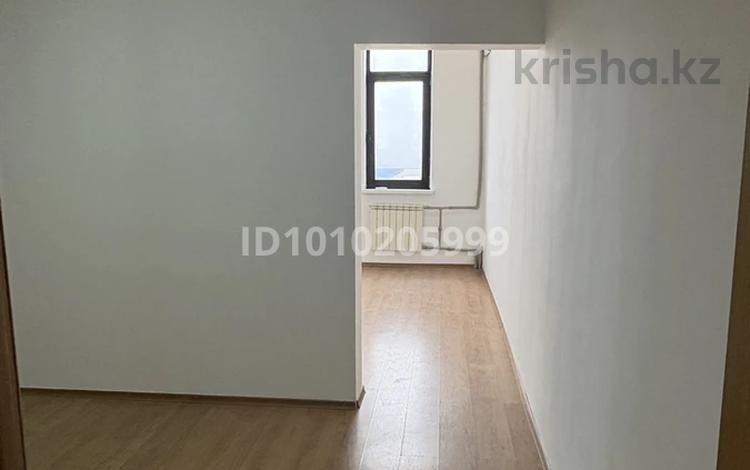 Офисы · 32 м² за 384 000 ₸ в Алматы, Медеуский р-н — фото 2