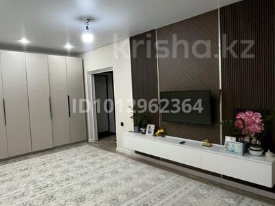 2-бөлмелі пәтер · 60 м² · 9/9 қабат, мкр. Алтын орда 200А, бағасы: 28 млн ₸ в Актобе