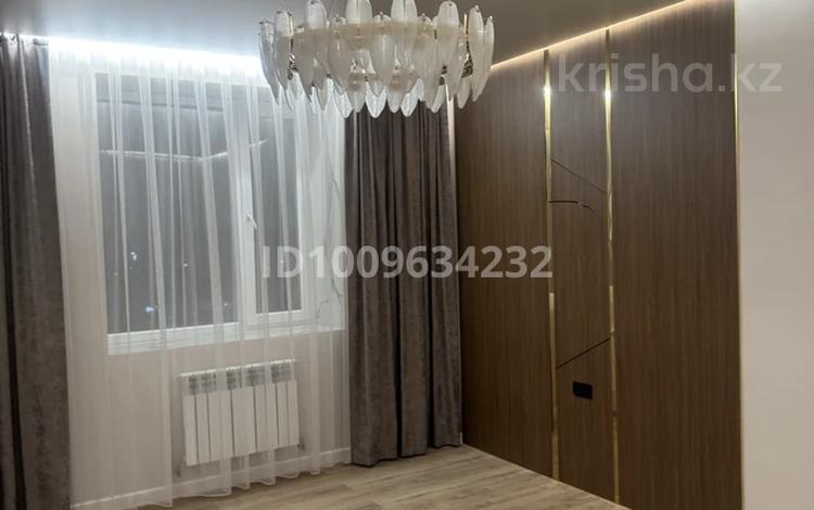 3-бөлмелі пәтер · 85 м² · 8/9 қабат, Бухар Жырау 179/2, бағасы: 65 млн ₸ в Павлодаре — фото 2