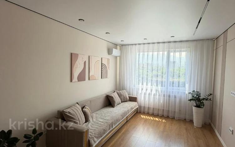 2-комнатная квартира · 42.5 м² · 8/10 этаж, Райымбека 174/2 за 41 млн ₸ в Алматы, Алмалинский р-н — фото 2