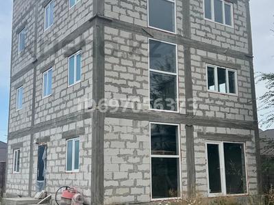 Отдельный дом · 7 комнат · 220 м² · 6 сот., ДинаНурпейісова 173/11 за 35 млн 〒 в 