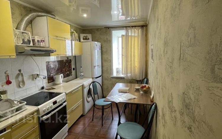 3-бөлмелі пәтер · 65 м² · 8/9 қабат, Кутузова 44 — Кутузова Толстого, бағасы: 24 млн ₸ в Павлодаре — фото 2