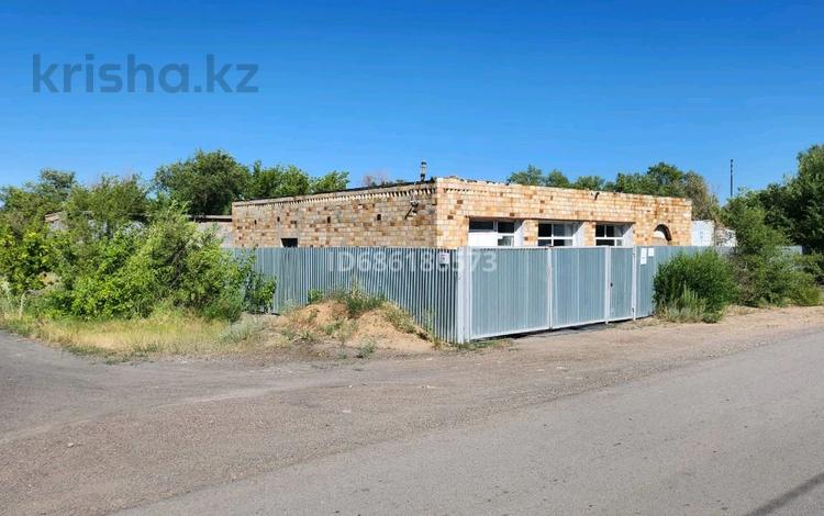 Свободное назначение, магазины и бутики, склады · 980 м² за 24 млн ₸ в Шахтинске — фото 2