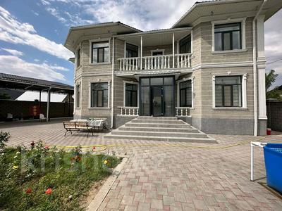 Отдельный дом · 9 комнат · 360 м² · 6 сот., Панфилова — Койгельды Комратова Дуйсебаева за 95 млн 〒 в Таразе