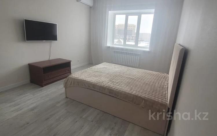 1-комнатная квартира · 49 м² · 2/5 этаж, мкр. Алтын орда — Школа 81 за 130 000 ₸ в Актобе — фото 2