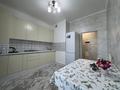 1-комнатная квартира · 50 м² · 9/9 этаж, мкр Нурсая, Абулхаир Хана за 17 000 ₸ в Атырау — фото 3