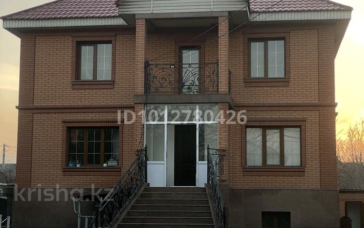 Отдельный дом · 7 комнат · 254 м² · 8 сот., мкр Калкаман-2, Лапин 108 за 220 млн ₸ в Алматы, Наурызбайский р-н — фото 2