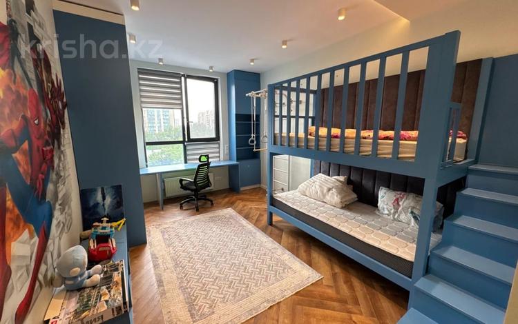 4-комнатная квартира · 125 м² · 5/12 этаж, Розыбакиева — Ескараева за ~ 205 млн ₸ в Алматы, Бостандыкский р-н — фото 2