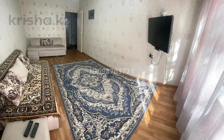 2-комнатная квартира, 56 м², 2/5 этаж посуточно, 4мкр 37 — Рядом находиться гимназией ОМГ и ресторан Каратал за 12 000 〒 в Конаеве (Капчагай) — фото 2