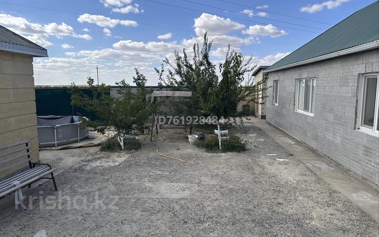 Жеке үй · 4 бөлме · 360 м² · 8 жүзд., мкр Балауса, Курманбек жандарбекова 5 — Возле дороги, бағасы: 28 млн ₸ в Атырау — фото 5