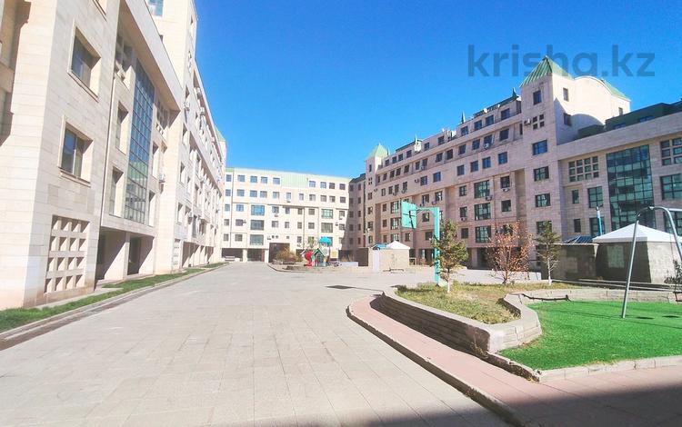 5-комнатная квартира · 174 м² · 7/8 этаж, Кабанбай Батыра 13 — Мухамедхананова за 118 млн ₸ в Астане, Нура р-н — фото 2