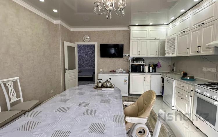 3-бөлмелі пәтер · 102.8 м² · 4/5 қабат, Бирлик 17, бағасы: 43.5 млн ₸ в Талдыкоргане — фото 2