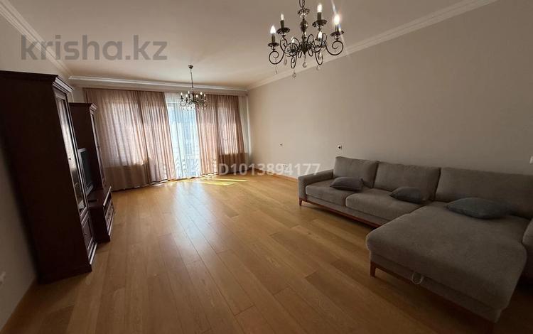 3-комнатная квартира · 130 м², Кабанбай батыра 51 за 1 млн ₸ в Алматы, Медеуский р-н — фото 12