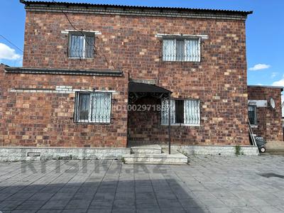 Отдельный дом · 6 комнат · 173.6 м² · 10 сот., 14 южный 53 за 42 млн 〒 в Экибастузе