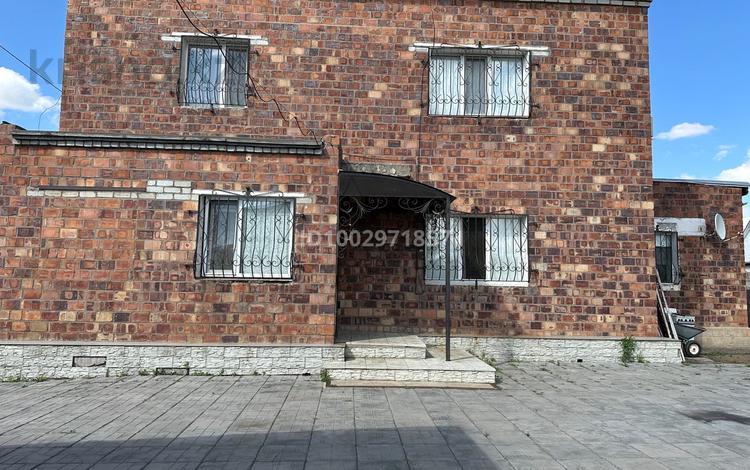 Отдельный дом · 6 комнат · 173.6 м² · 10 сот., 14 южный 53 за 42 млн 〒 в Экибастузе — фото 4