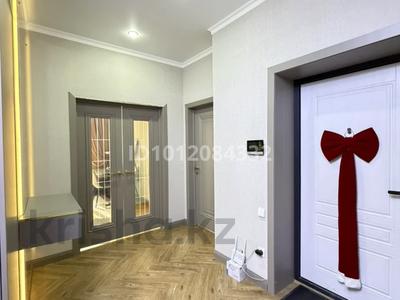 3-бөлмелі пәтер · 122.8 м² · 3/9 қабат, ул. Достык 68, бағасы: 85 млн ₸ в Уральске