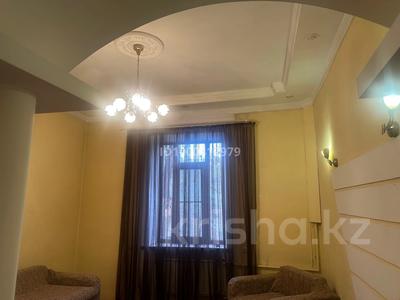 Пәтерлер в Алматы: 2-бөлмелі пәтер · 60 м² · 2/3 қабат · ай сайын, Абылай хана 37 — Абылай хана , Маметовой, бағасы: 220 000 〒 2-бөлмелі пәтер · 60 м² · 2/3 қабат · ай сайын, Абылай хана 37 — Абылай хана , Маметовой, бағасы: 220 000 〒 в Алматы, Медеуский р-н