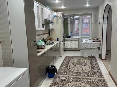 3-комнатная квартира · 108 м² · 3/9 этаж, Кунаева 1/7 7 — Кунаева Нокина за 29 млн ₸ в Актобе, мкр. Курмыш