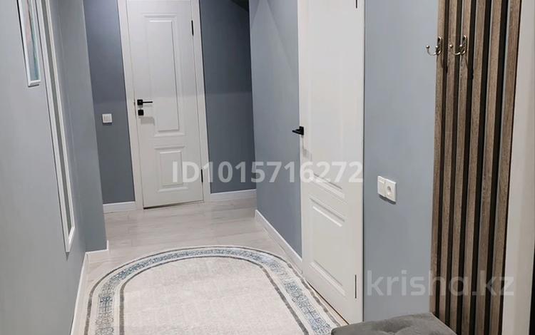 2-комнатная квартира · 43 м² · 1/10 этаж, Базовая 4/2 за 220 000 ₸ в Усть-Каменогорске — фото 2