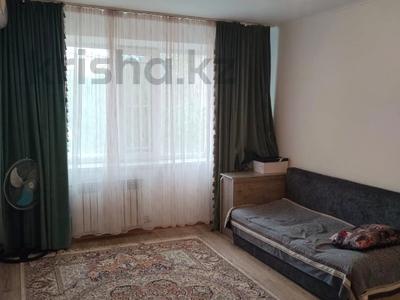 1-бөлмелі пәтер · 32 м² · 2/5 қабат, Жастар, бағасы: 12.5 млн ₸ в Талдыкоргане, мкр Жастар
