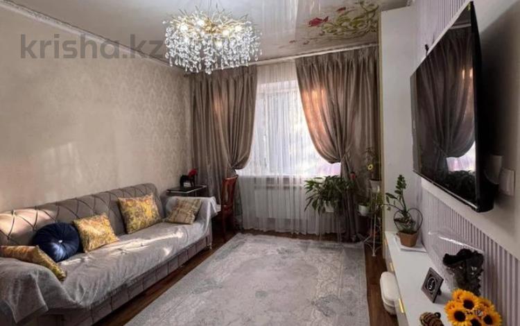2-комнатная квартира · 61 м² · 2/5 этаж, мкр Аксай-5 за 45 млн ₸ в Алматы, Ауэзовский р-н — фото 8