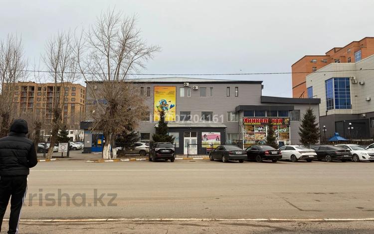 Свободное назначение, офисы, магазины и бутики, общепит, салоны красоты, фитнес и спорт, медцентры и аптеки, образование, развлечения, конференц-залы, кабинеты и рабочие места, студии · 1400 м² за 3 млн 〒 в Кокшетау — фото 2
