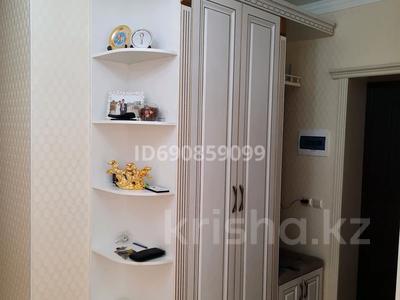 3-бөлмелі пәтер · 82 м² · 1/5 қабат, мкр. Алтын орда, Мкр. Батыс-2 11д, бағасы: 41 млн ₸ в Актобе