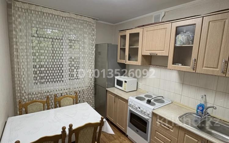 2-комнатная квартира · 48 м² · 3/5 этаж, мкр Юго-Восток, Муканова 15 за 200 000 ₸ в Караганде, Казыбек би р-н — фото 2