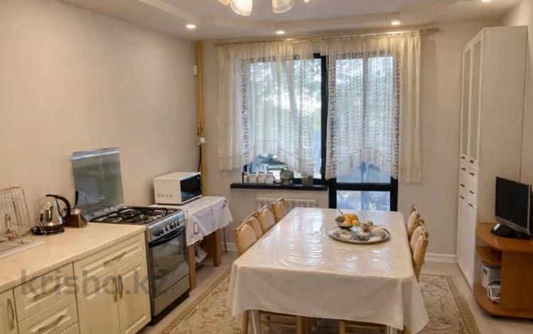 3-бөлмелі пәтер · 70 м² · 5/10 қабат, Тянь-Шанская 7, бағасы: 60 млн ₸ в Алматы, Медеуский р-н — фото 3