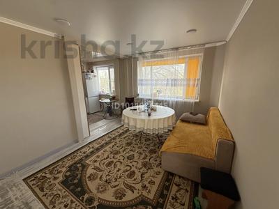 3-бөлмелі пәтер · 64 м² · 2/5 қабат, Ғарышкерлер 54, бағасы: 17.5 млн ₸ в Жезказгане