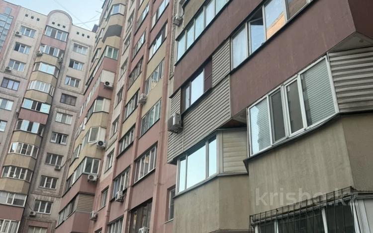 2-бөлмелі пәтер · 80 м² · 6/14 қабат, Абая 55 — Абая и Момыш улы, бағасы: 300 000 ₸ в Алматы, Ауэзовский р-н — фото 14