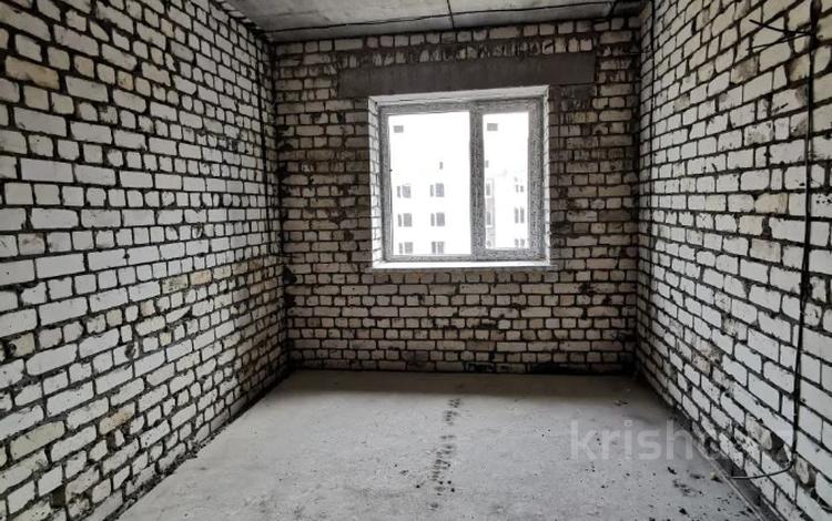 2-комнатная квартира · 48.6 м² · 8/10 этаж, Самал 82/6 за 21 млн 〒 в Уральске — фото 2