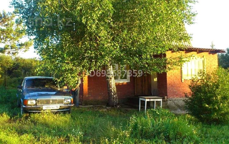 Дача · 2 комнаты · 40 м² · 6 сот., Яблоневая 86 — Сразу после переезда налево. за 2.1 млн ₸ в  — фото 10