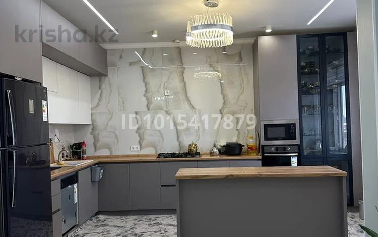 4-бөлмелі пәтер · 150 м² · 3/3 қабат, 24-ш/а. 45, бағасы: 55 млн ₸ в Актау, 24-й мкр — фото 2