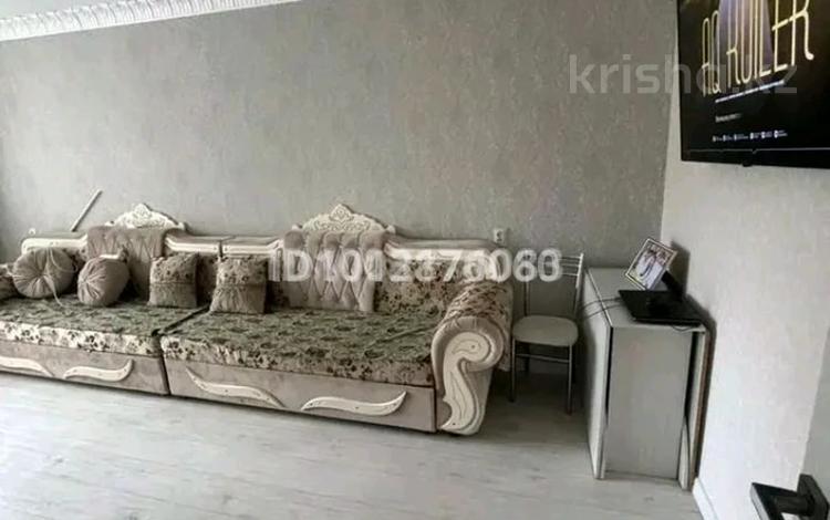 2-бөлмелі пәтер · 45 м² · 3/5 қабат, Есенберлина, бағасы: 200 000 ₸ в Жезказгане — фото 2