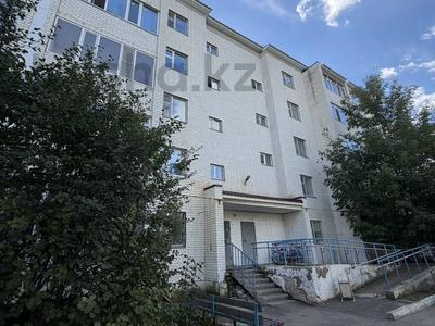 2-бөлмелі пәтер · 62 м² · 2/5 қабат, 5 мкр 7, бағасы: 25.5 млн ₸ в Уральске