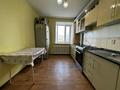 4-комнатная квартира · 64 м² · 2/5 этаж, Сортировка, Жекибаева — 12 школы за 18 млн ₸ в Караганде, Алихана Бокейханова р-н — фото 5