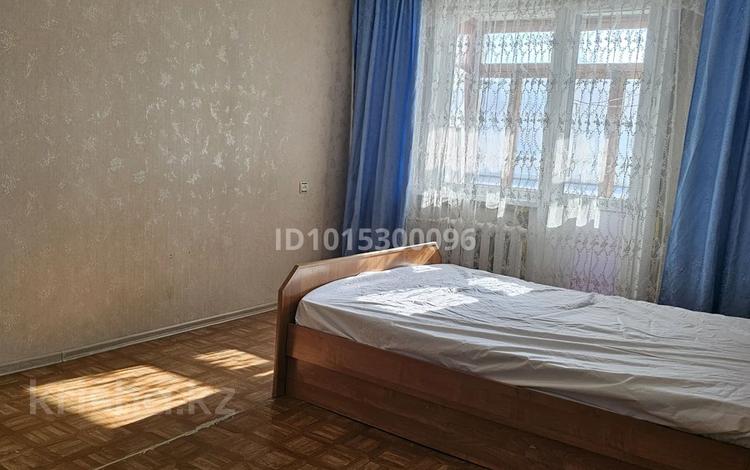 1-бөлмелі пәтер · 36.5 м² · 8/9 қабат, проспект Нахарбаева 77 — Обл. гаи, бағасы: 20 млн ₸ в Усть-Каменогорске, Ульбинский — фото 2
