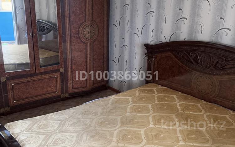 2-комнатная квартира · 45 м² · 5/5 этаж, Ракышова 42 за 130 000 〒 в Талдыкоргане, мкр Жастар — фото 2