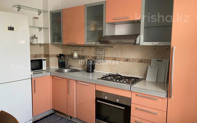 1-комнатная квартира · 42 м² · 9/9 этаж, мкр Жетысу-2 6 — В районе улиц Саина- Улыкбека за 240 000 ₸ в Алматы, Ауэзовский р-н — фото 2