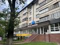 Свободное назначение, офисы, магазины и бутики, общепит, салоны красоты, медцентры и аптеки, образование, развлечения · 465.7 м² за 390 млн ₸ в Алматы, Алмалинский р-н — фото 6