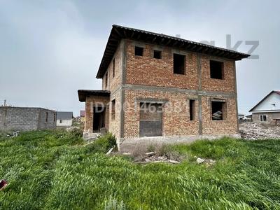 Продажа домов и дачи в Алматинской обл.: Отдельный дом · 4 комнаты · 200 м² · 6 сот., Хантенгри 24 за 22 млн 〒 Отдельный дом · 4 комнаты · 200 м² · 6 сот., Хантенгри 24 за 22 млн 〒 в Казцик