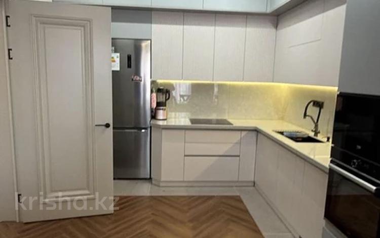 3-комнатная квартира · 100 м² · 4 этаж, Розыбакиева 197/2 за 800 000 ₸ в Алматы, Бостандыкский р-н — фото 2