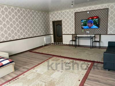 2-комнатная квартира · 60 м² · 1/4 этаж, 1 мкр Ерубаев 23 — Ерубаев за 120 000 ₸ в Туркестане