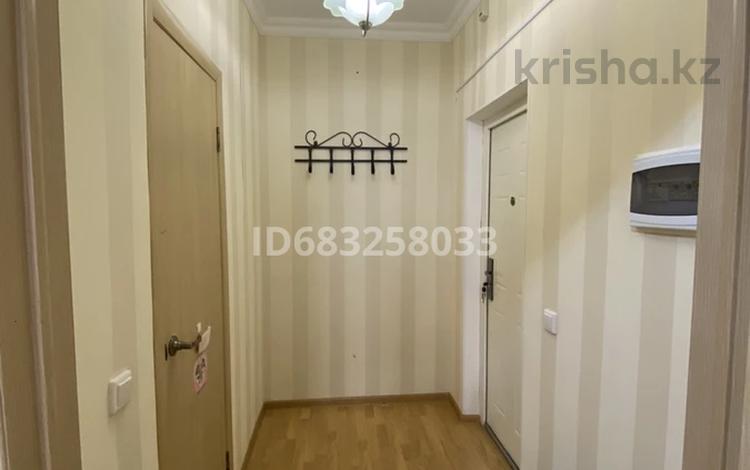 1-комнатная квартира · 33 м² · 3/18 этаж, Кошкарбаева 56 за 150 000 ₸ в Астане, Алматы р-н — фото 2